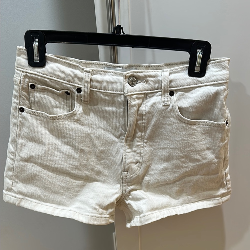 Abercrombie & Fitch The Mom Short High Rise